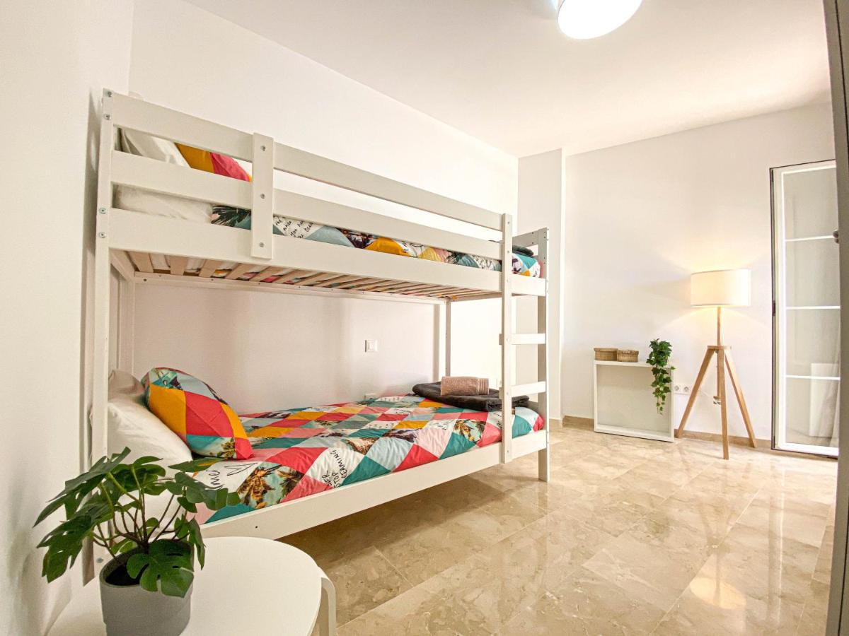 Teach Mhaire Apartamento De Vacaciones Манилва Экстерьер фото