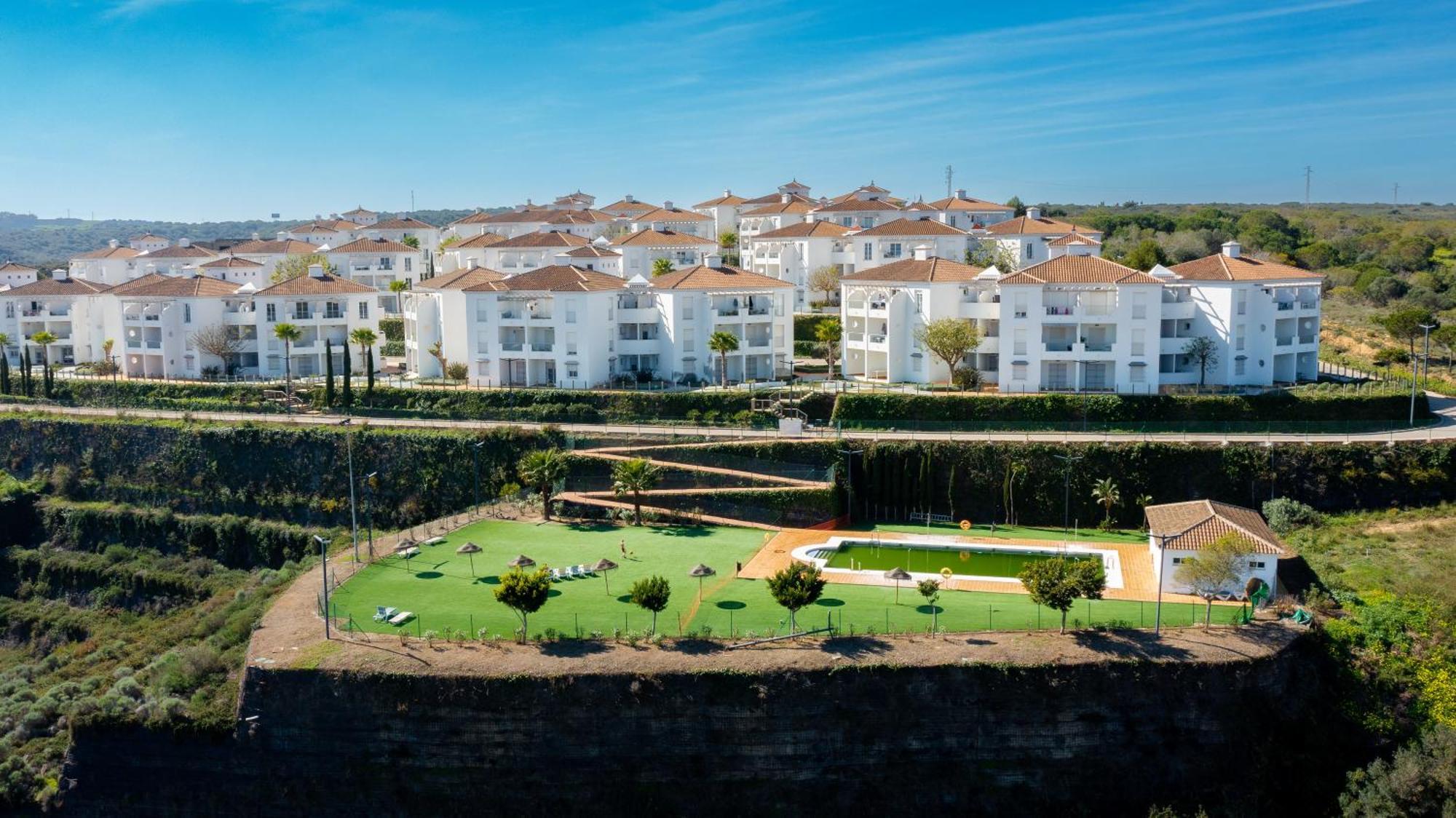 Teach Mhaire Apartamento De Vacaciones Манилва Экстерьер фото